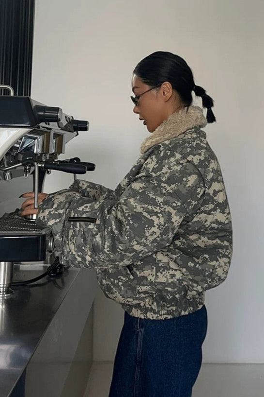 Oversized  Bomberjacke im Camouflage-Muster - Lonissa