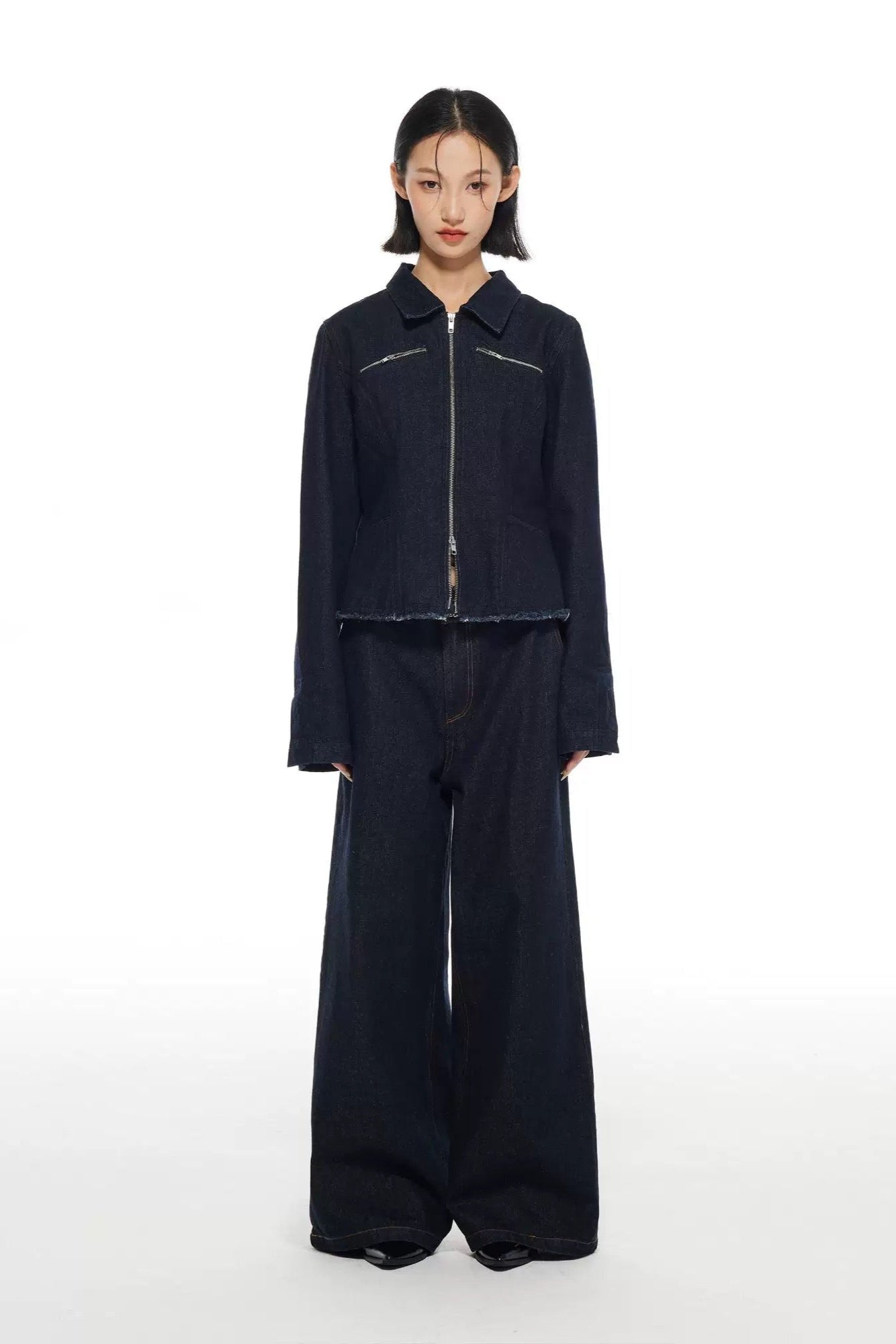 Kurz geschnittene Denim-Jacke mit Zipper & ausgefransten Kanten - Lonissa