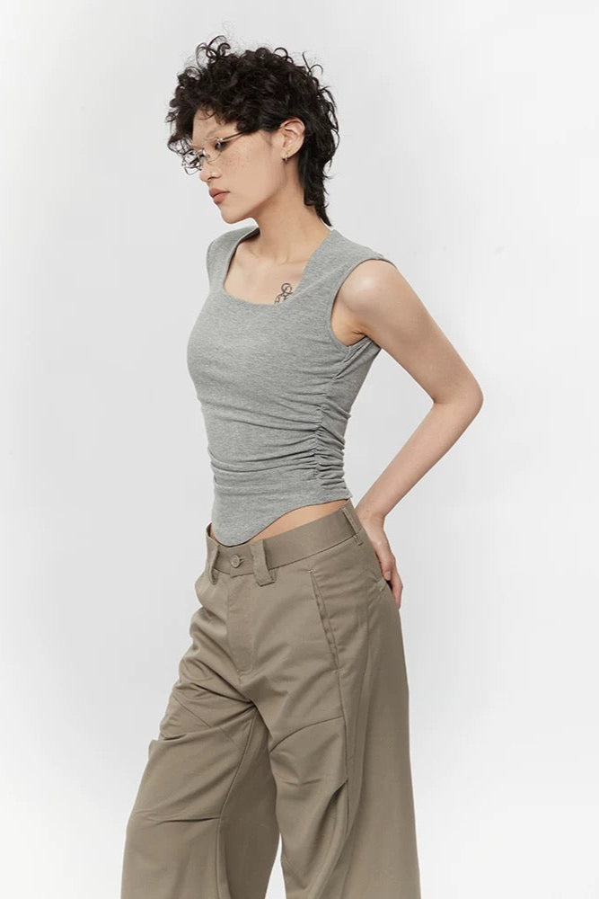 Geripptes tanktop mit eckigem Ausschnitt und Raffung - Lonissa